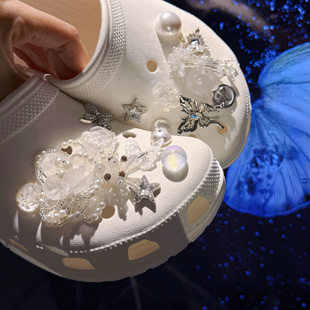 “皎铂与蝶”原创洞洞鞋通用鞋扣 手工钉珠鞋花 适配卡骆驰配饰