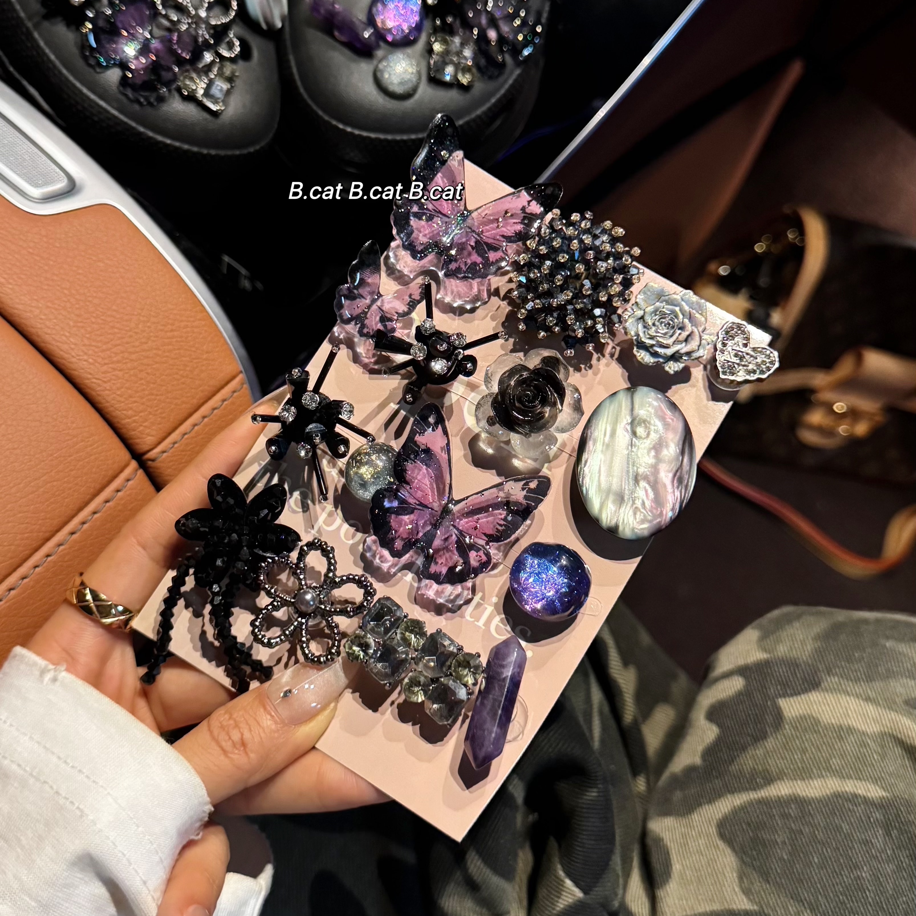 紫蝶花影洞洞鞋扣装饰