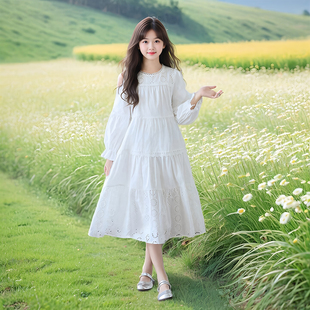 女童白色连衣裙春秋新款高级感中大童纯棉长袖镂空裙子洋气公主裙