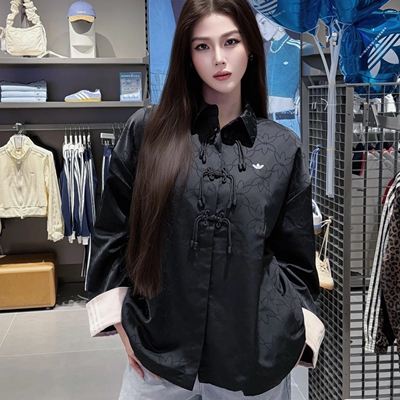 阿迪达斯三叶草新中式盘扣夹克