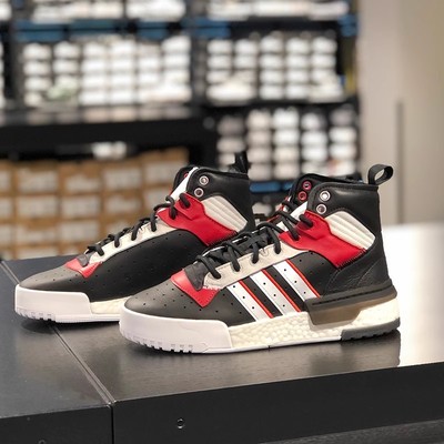 阿迪达斯三叶草RIVALRY板鞋