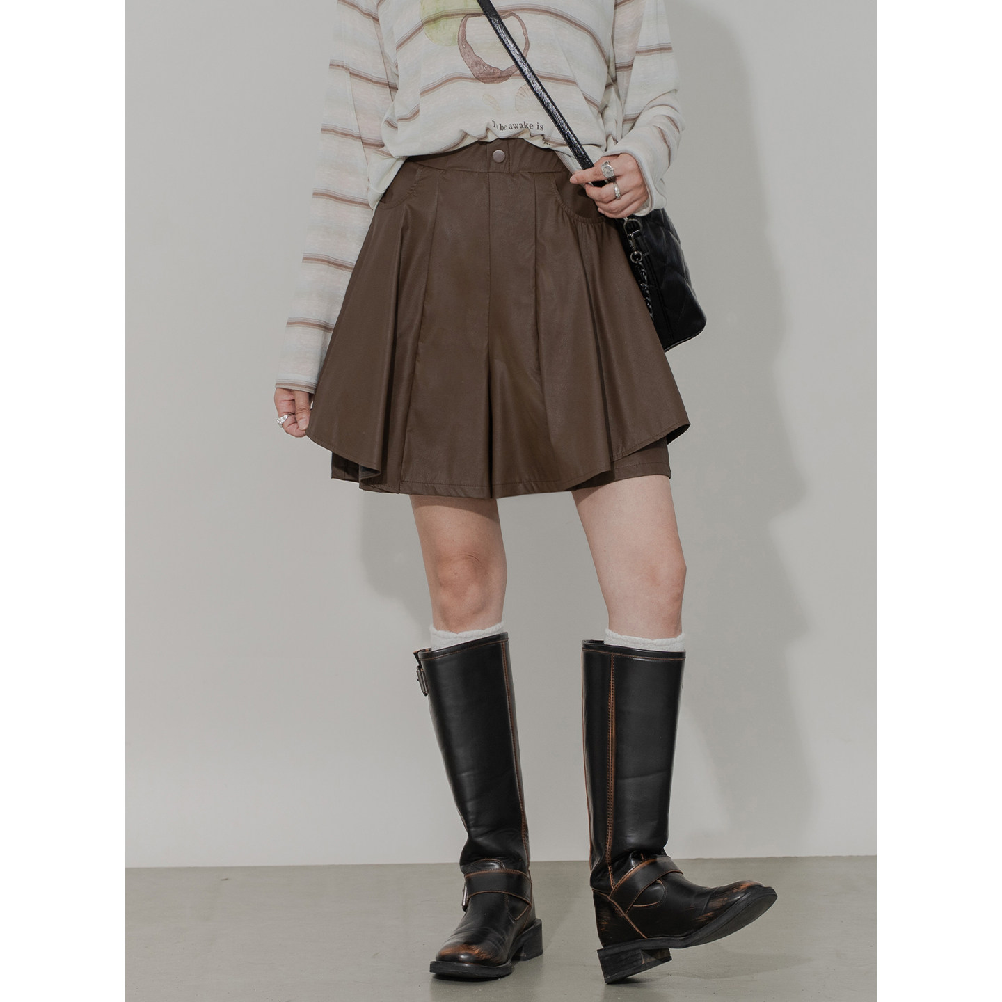 PU皮阔腿裙裤女半松紧高腰褶皱假两件层次设计感宽松显瘦百搭短裤