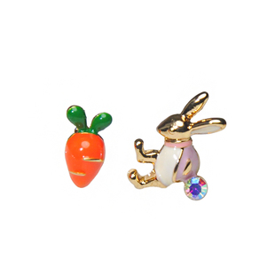 日韩版时尚动物耳环女兔子萝卜不对称AB版耳钉节日礼物送女友闺蜜