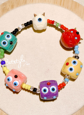 果汁小怪兽diy卡通风串珠手链