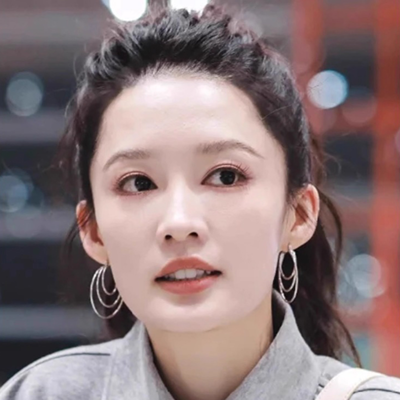 花儿少年李沁同款银色耳环夸张百搭高级感轻奢耳圈节日礼物