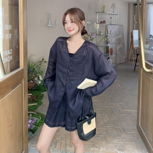 藏青色蕾丝拼接长袖衬衫短裤套装女夏2025新款减龄ootd两件套爆款图片
