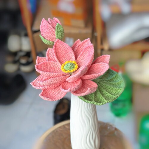 手工钩织荷花永生花成品编织毛线仿真花情人节送女友礼物