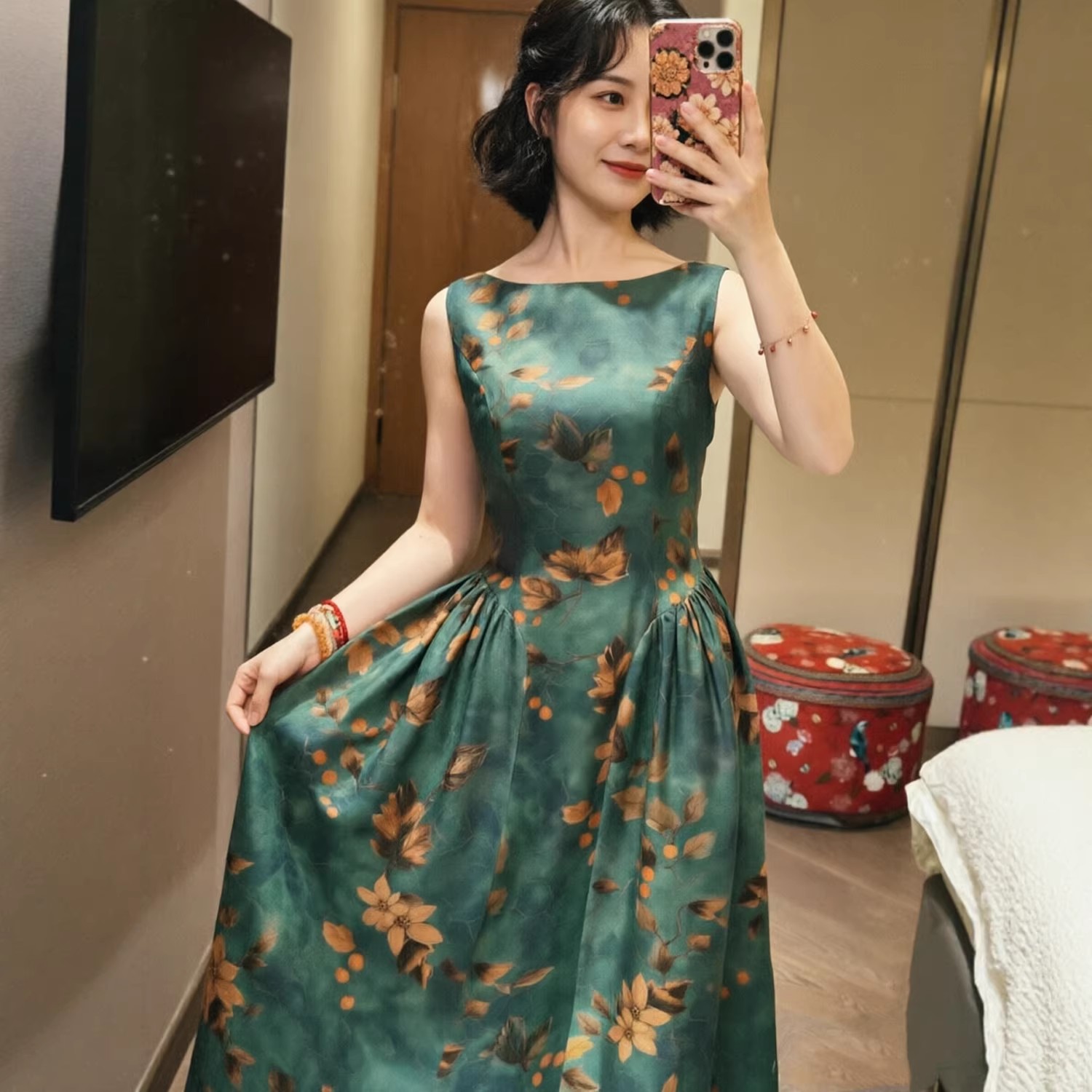 视频热门2025收腰大摆长款复古经典连衣裙做衣服裁剪图板打版纸样