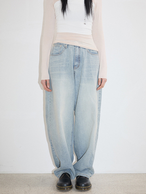 Raucohouse韩代浅蓝磨白牛仔裤