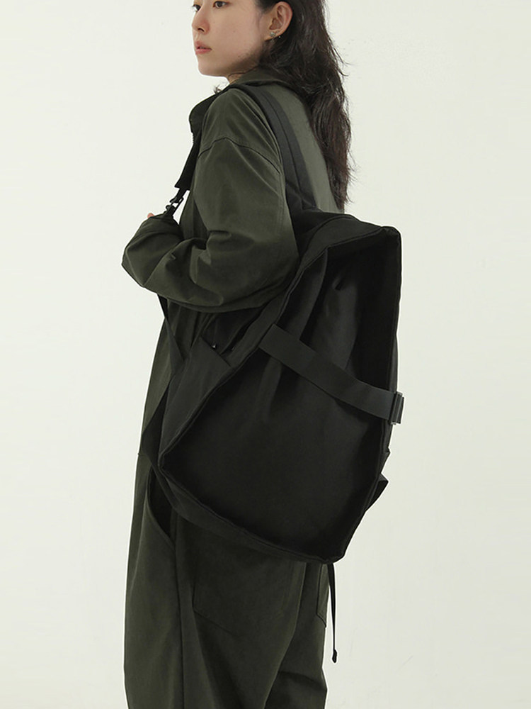 韩国代购 nylon triangle back pack 尼龙个性双肩背包三角形绑带