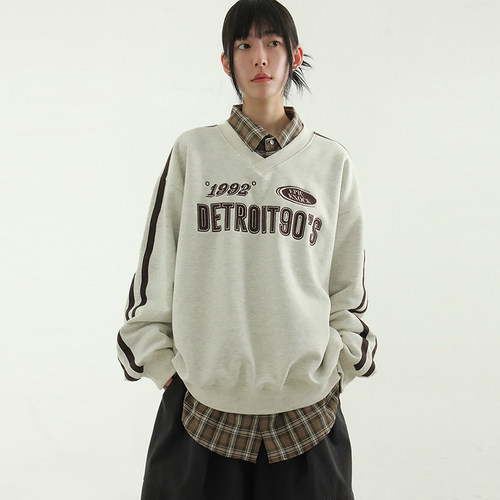 Localmansion韩代字母刺绣卫衣