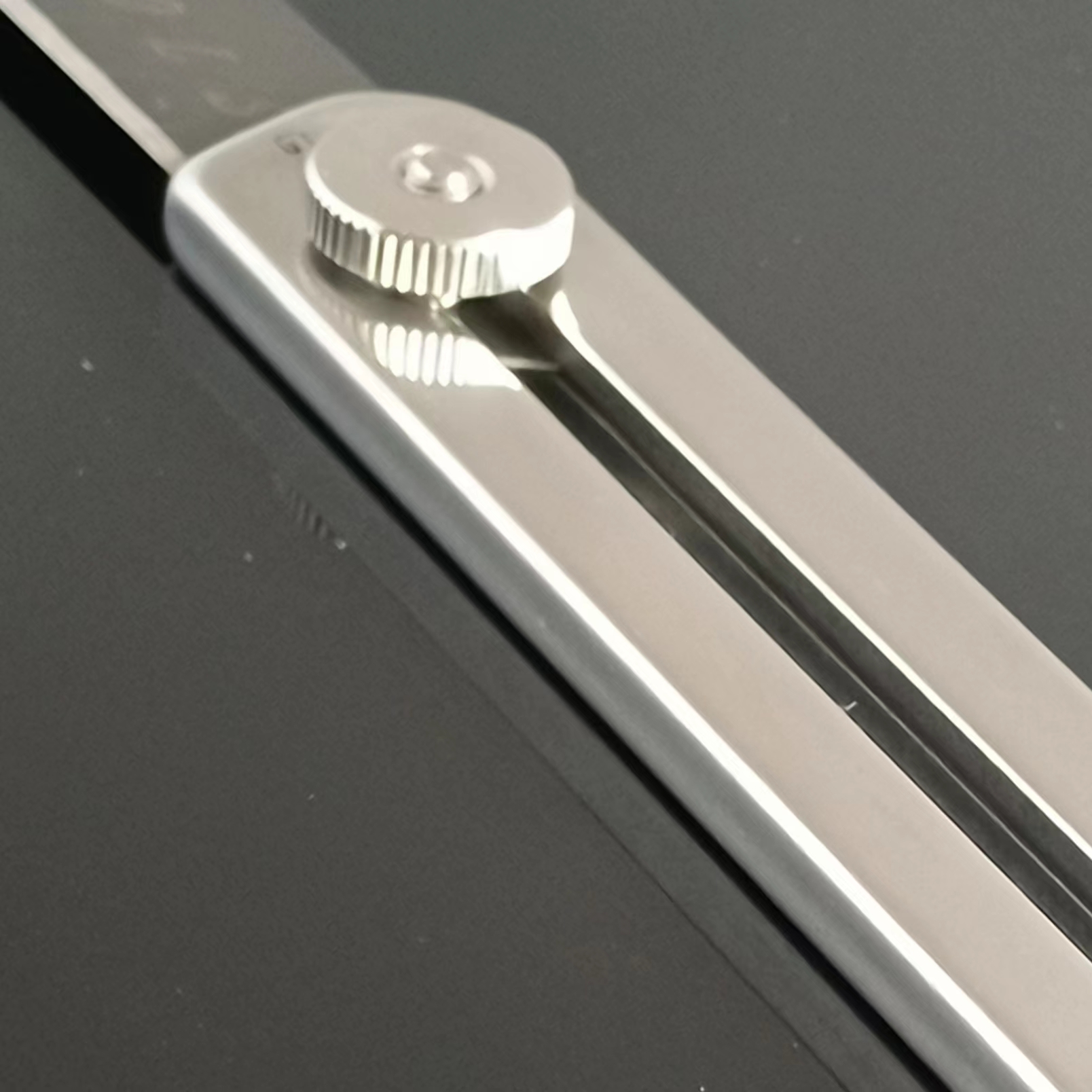 不锈钢美工刀重型壁纸刀大号小号