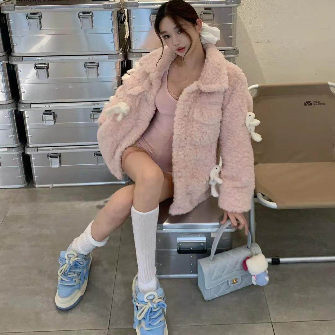 13DE MARZO男女同款 24秋冬新款满身玩偶夹克仿羊羔绒夹棉外套