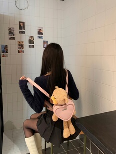 13DE MARZO女士 24春夏新款立体玩偶爱心手提包甜美可爱双肩包