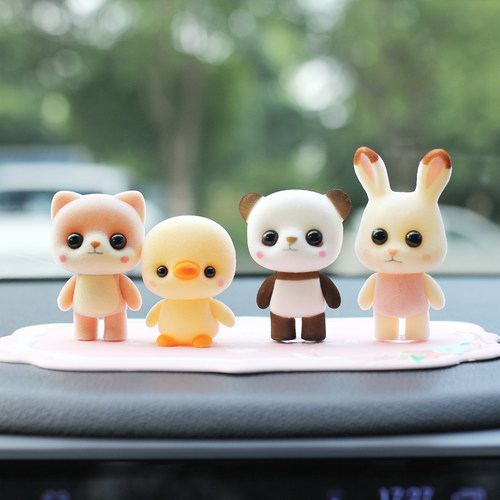 可爱汽车摆件小黄鸭公仔摆件装饰