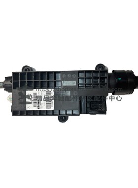 适用福建奔驰新威霆VITOV260V260L电子手刹模块驻车制动模块