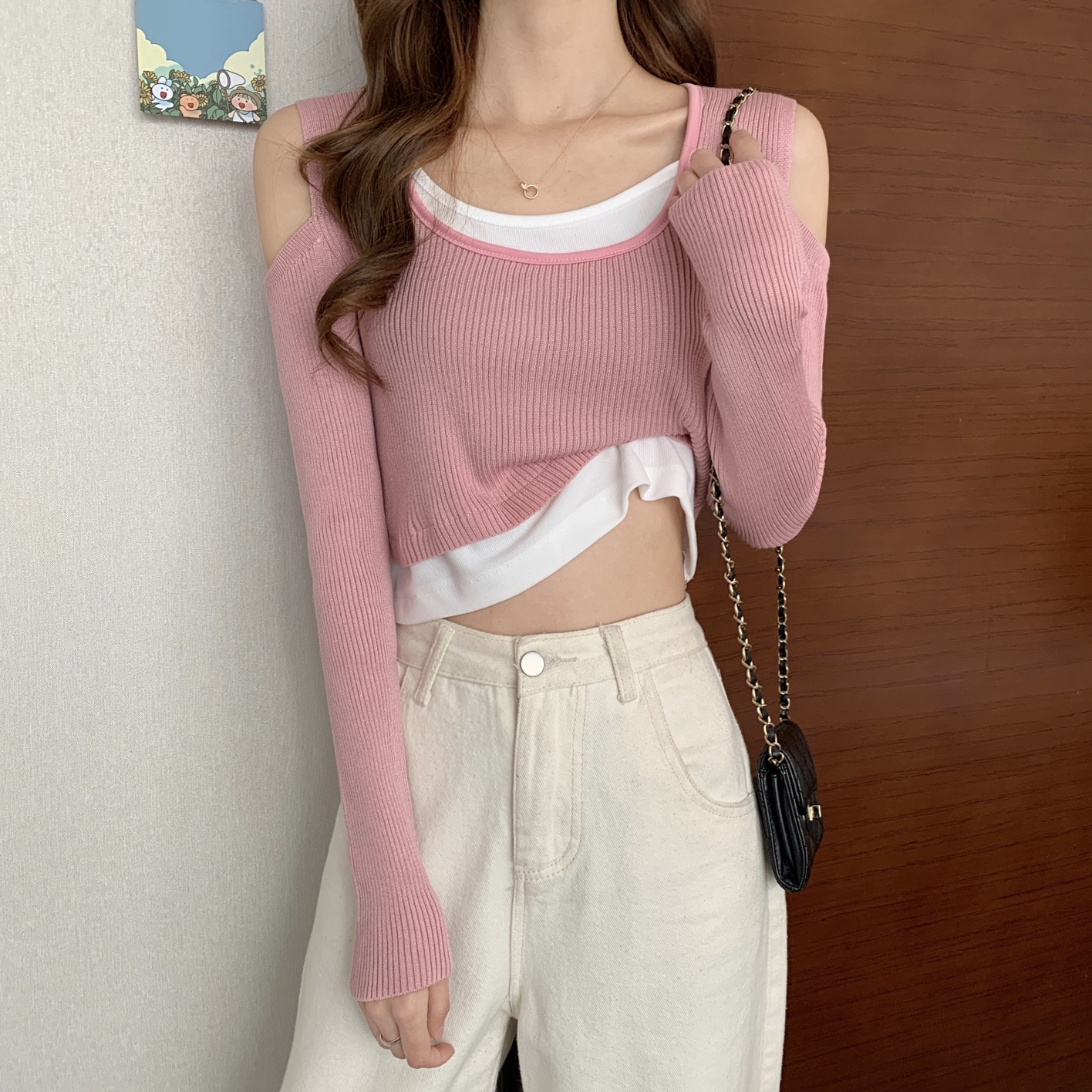 Two piece off shoulder knitted long sleeve top with round neck and exposed clavicle stitching