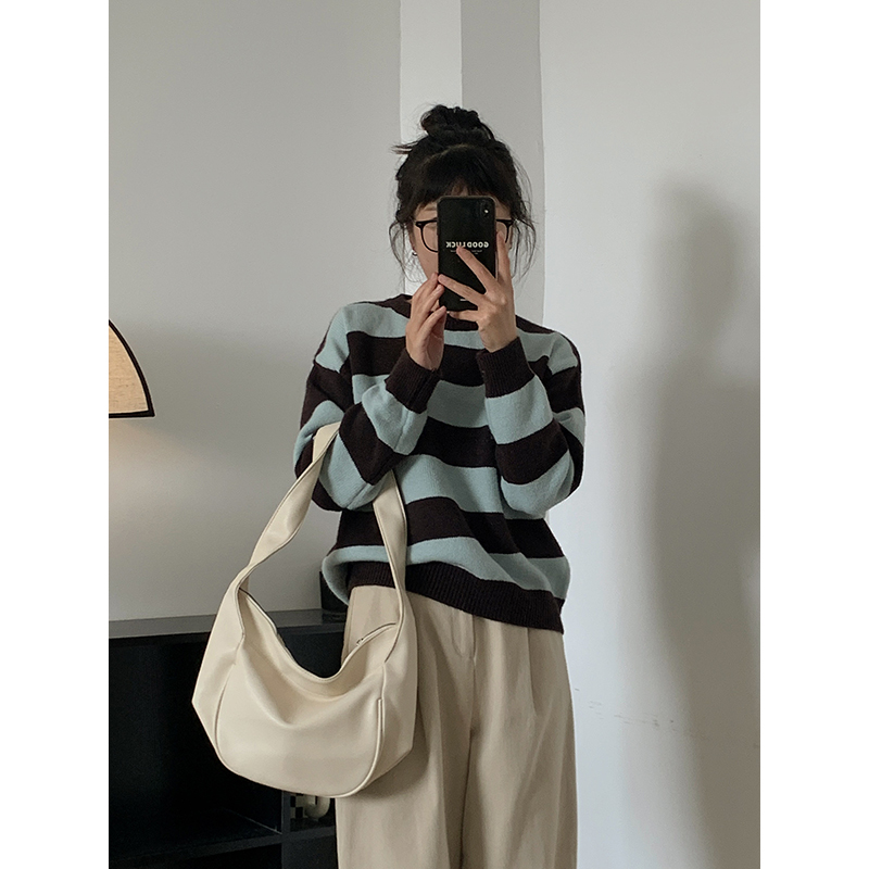 秋冬新款百搭显瘦圆领套头条纹毛衣女韩版洋气小个子内搭针织潮