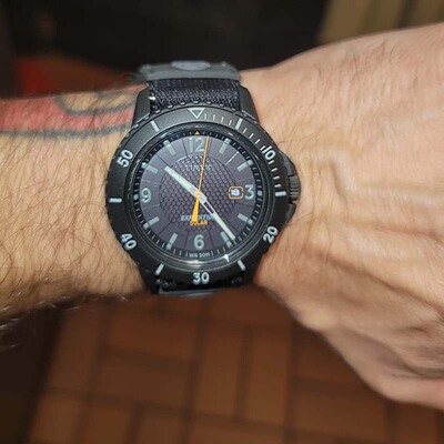 天美时45毫米男士星期太阳能腕表