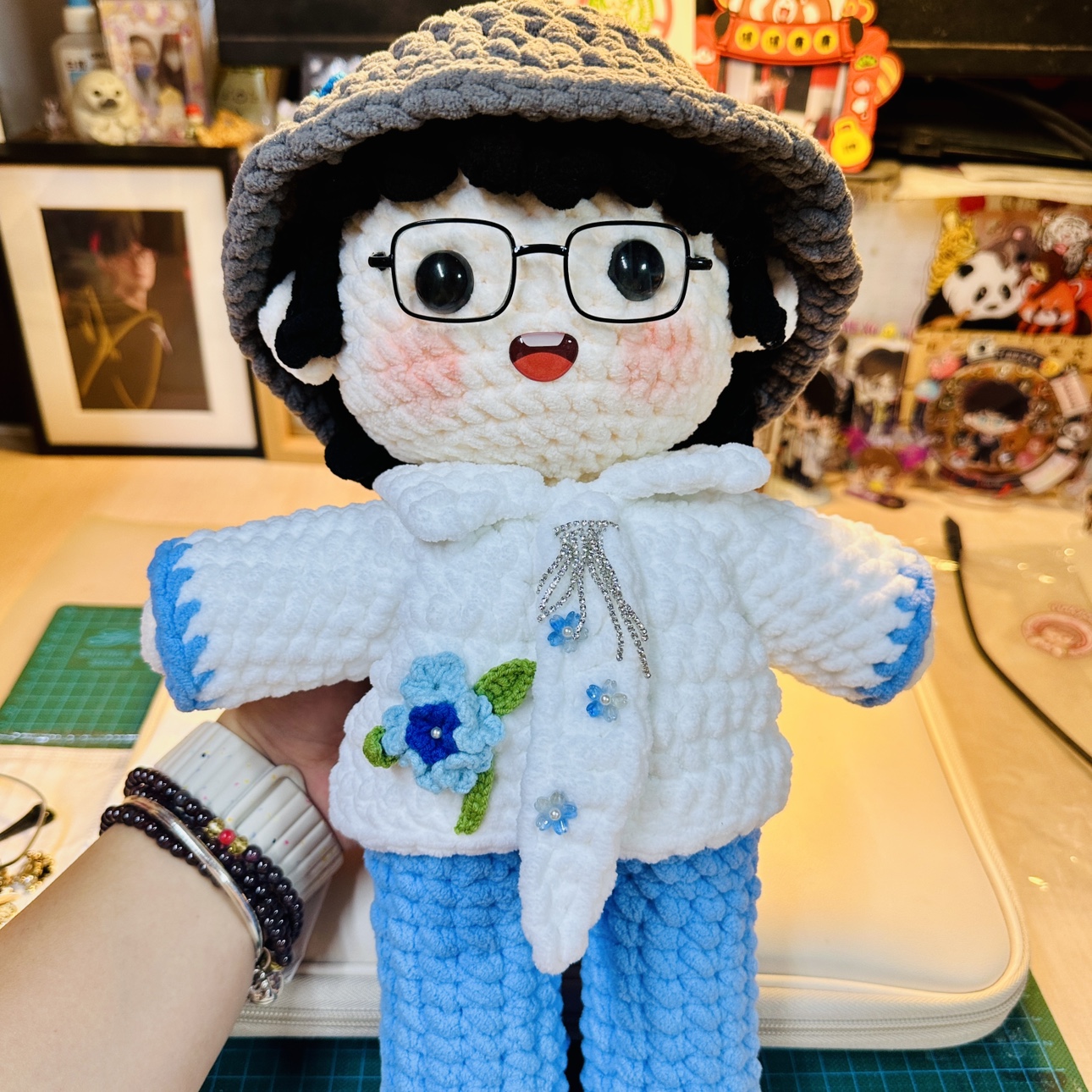 大版许嵩娃娃钩织手工编织冰条线杭州站演唱会周边应援车成品玩偶