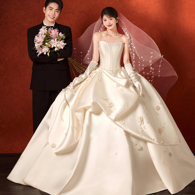 韩版缎面抹胸小拖尾影楼情侣婚纱