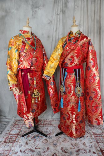 拉萨旅拍婚庆演出华丽藏族服饰经典定制系列男女套装摄影套装藏袍