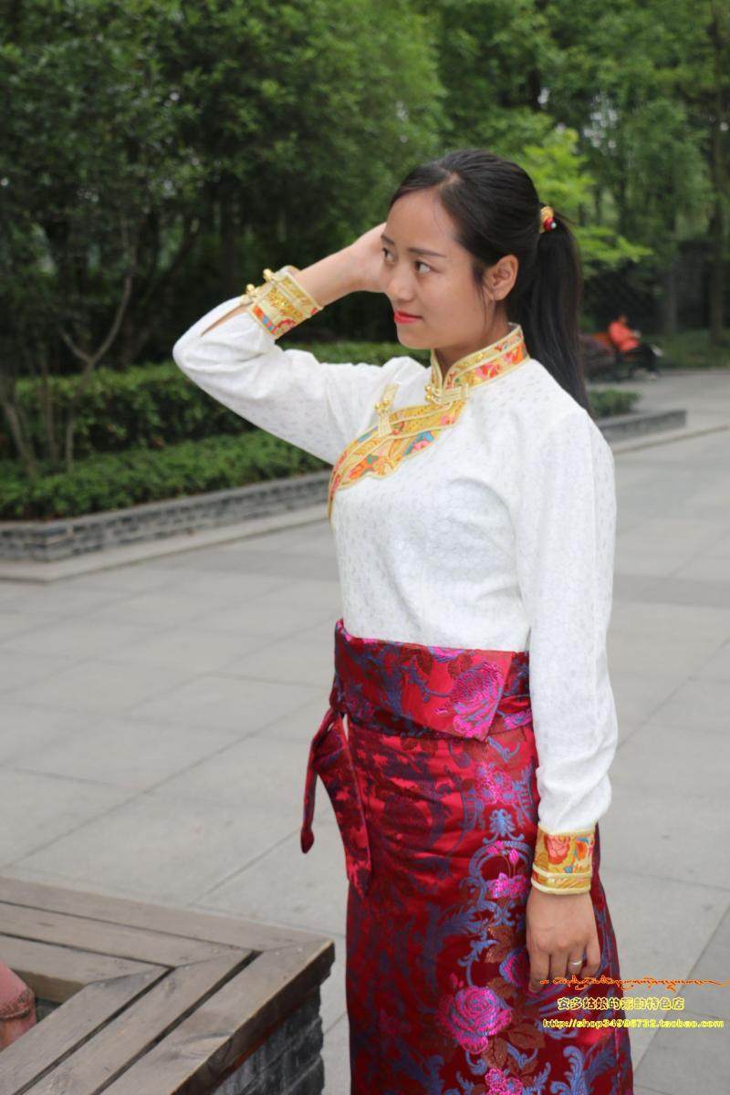 西藏新款汉服袍藏式白中厚暗绣新面料蕾丝女式花纹百搭上衣衬衣