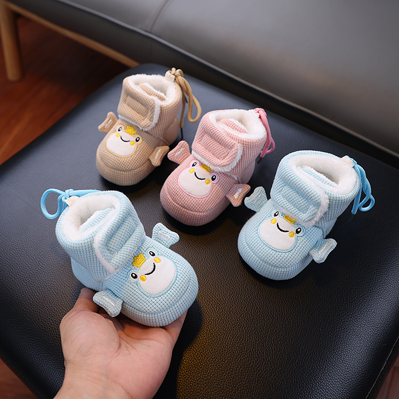 婴儿棉靴宝宝防滑秋冬加绒加厚雪地鞋子0-3-6一岁学步鞋卡通不掉