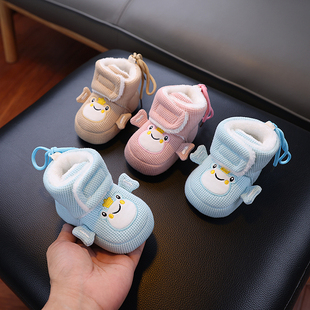 婴儿棉靴宝宝防滑秋冬加绒加厚雪地鞋子0-3-6一岁学步鞋卡通不掉