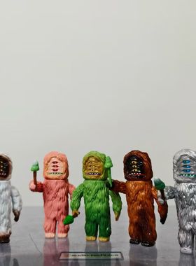 日版sofubi设计师联名扭蛋staaan设计 玩具作品大脚怪扭蛋化版本