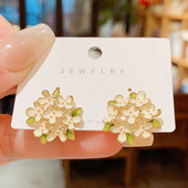 轻奢时尚 珐琅滴釉桂花耳钉女韩版 设计感清新甜美银针耳环网红耳饰
