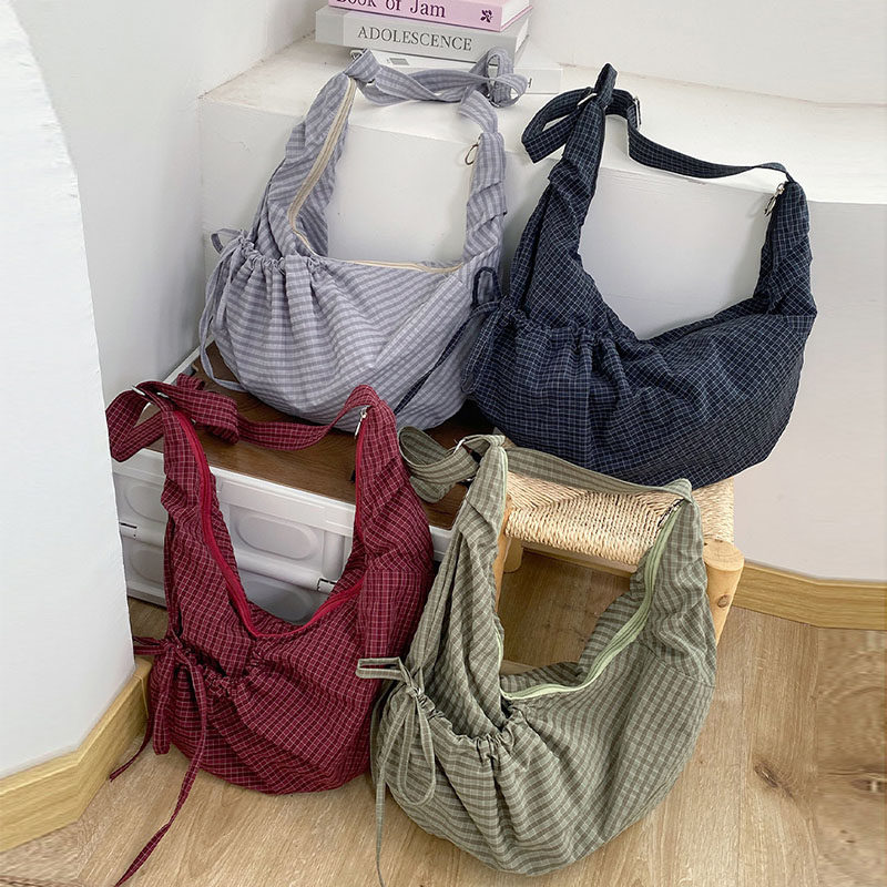 慵懒风褶皱格子饺子包休闲百搭大容量帆布包韩版通勤单肩斜挎包女,箱包皮具/热销女包/男包,时尚帆布包,淘宝优惠券,粉丝福利购,淘宝优惠卷