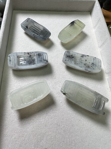 岫玉小船摆件天然玉石多样性随机一个