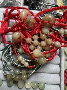 黄白老玉手链一个