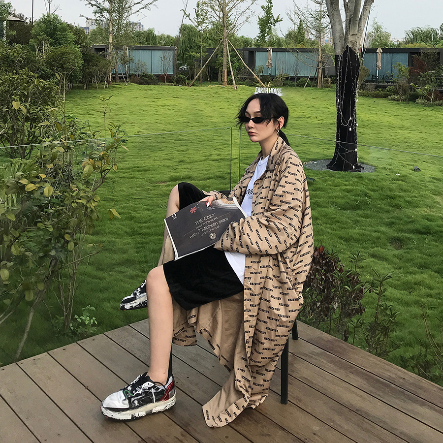 Ace³¤¿î¸´¹Å×Öĸ·çÒÂÅ®×°2018Ç^пÁ÷¿íËÉÐÝÏÐÍâÌ×¼òµ¥°Ù´î
