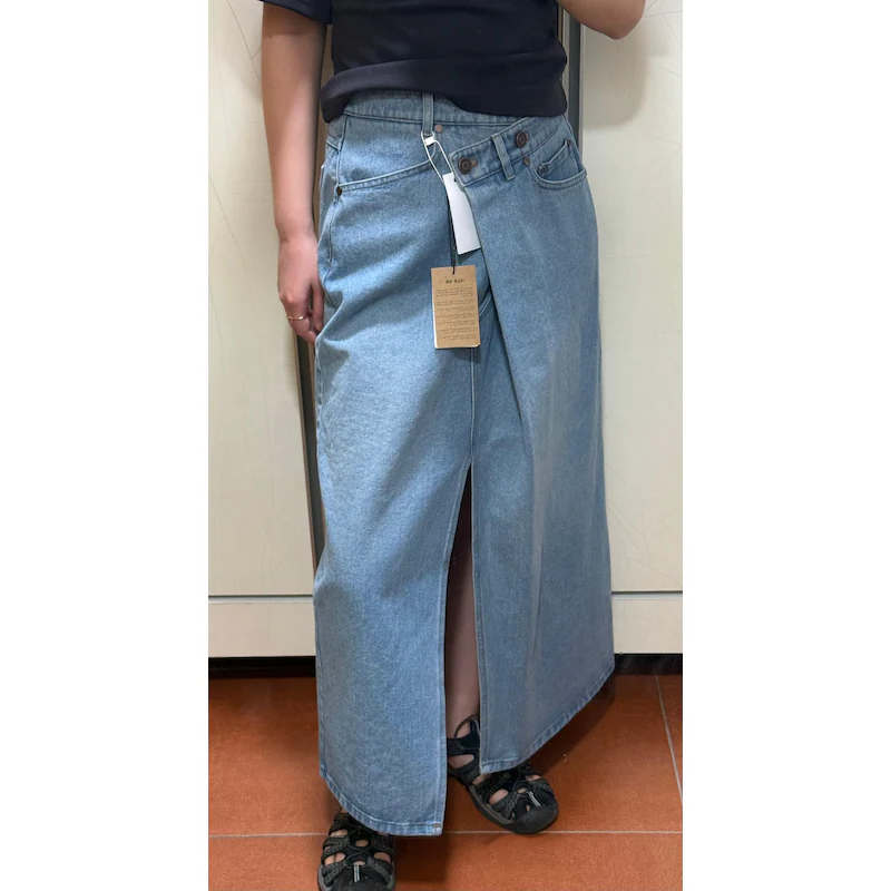 【VOVOSHOP】韩国代购 BEAKER EPINGLER 25SS2色前开叉牛仔半裙