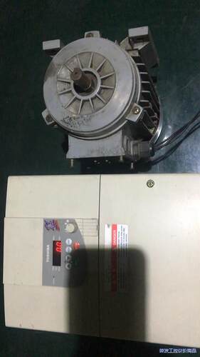 东芝VF-S9变频器，功率5.5KW,电压380V,二手拆机议价商品
