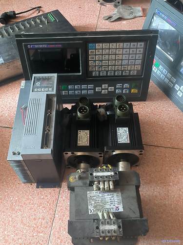 广数928TA2数控系统一套    18年的   包括一个系议价商品