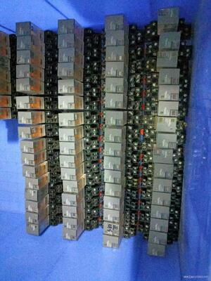 施耐德继电器，底座RXZE1M2C，继电器RXM2LB2BD议价商品