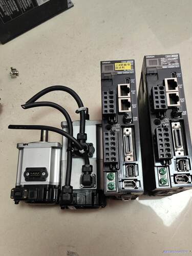 欧姆龙伺服200W，R88D－KN02H，R88M－K议价商品