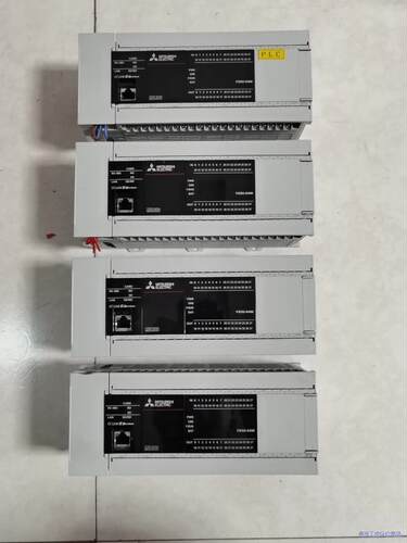 三菱5Uplc:FX5U-64MT/ES，共8台，单价150议价商品