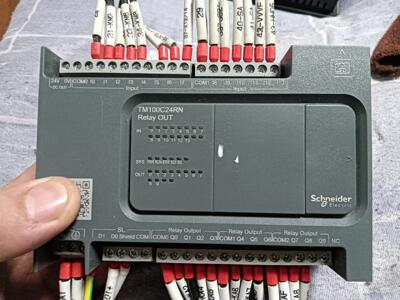TM100C24RN  施耐德PLC议价商品