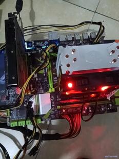 KLX99主板成色九五新,CPU是E5-2640V3,4个d议价商品