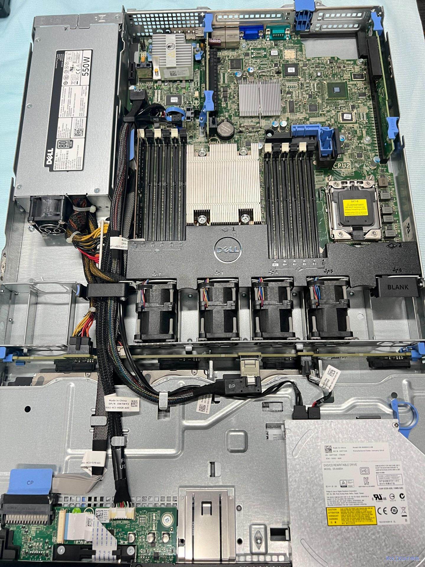 戴尔R420服务器一台 ,成色新如图  8G内存  E5-2议价商品