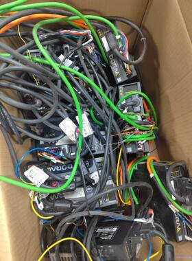 东菱伺服DS2P-04AS，电机DM1M-04A60I8S，议价商品