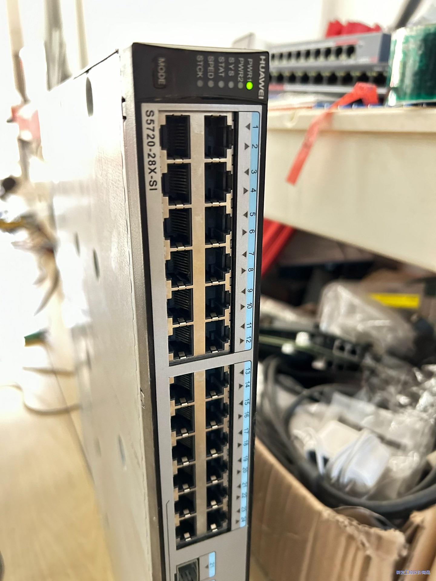 华为s5720-28x-si交换机，旧机器上拆下来的，通电开议价商品