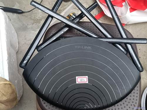 TL.WDR7661千兆易展板，没有充电器议价商品