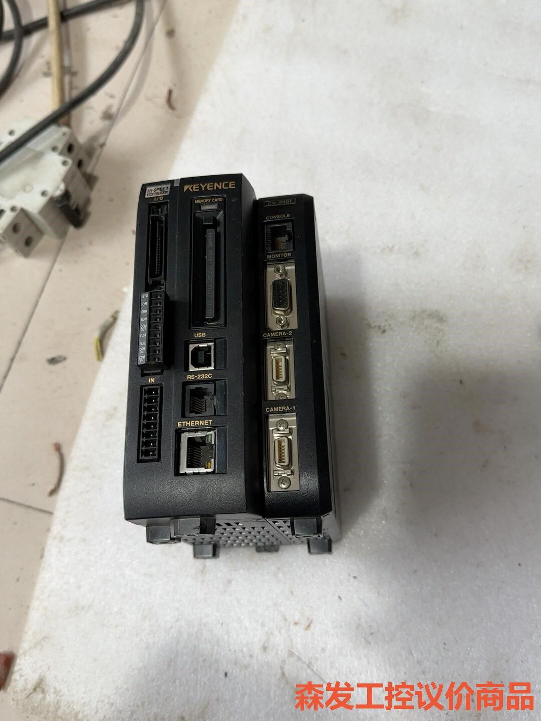 基恩士视觉控制器 CV-3001，附带内存卡，价格300，运森发议价商