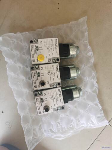 拆机安沃弛比例阀R414002004，图片上为实物。议价商品