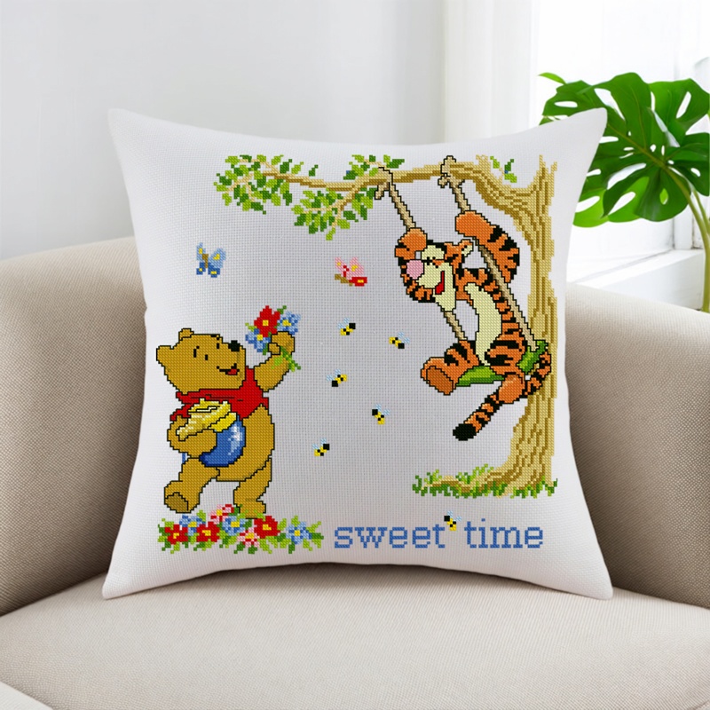治愈系十字绣抱枕维尼熊跳跳虎好朋友卡通客厅卧室汽车靠垫自己绣